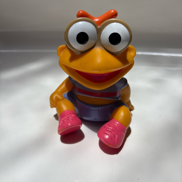 Vintage Muppet Babies - Skeeter - 1985 Hasbro Vinyl Toy 4.5\" - Picture 1 of 12